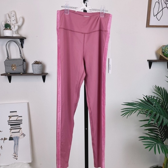 NIA the brand Velour track jacket and legging set Rose - Picture 5 of 7